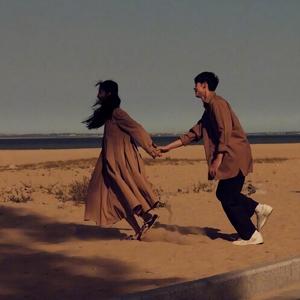 高级餐厅坐厕偷拍在线
